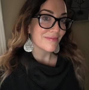 Meet your Posher, Charissa